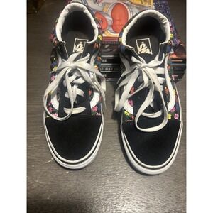 Vans 9 Women's Old Skool Pressed Floral Low Top Black. Very Cute And Clean